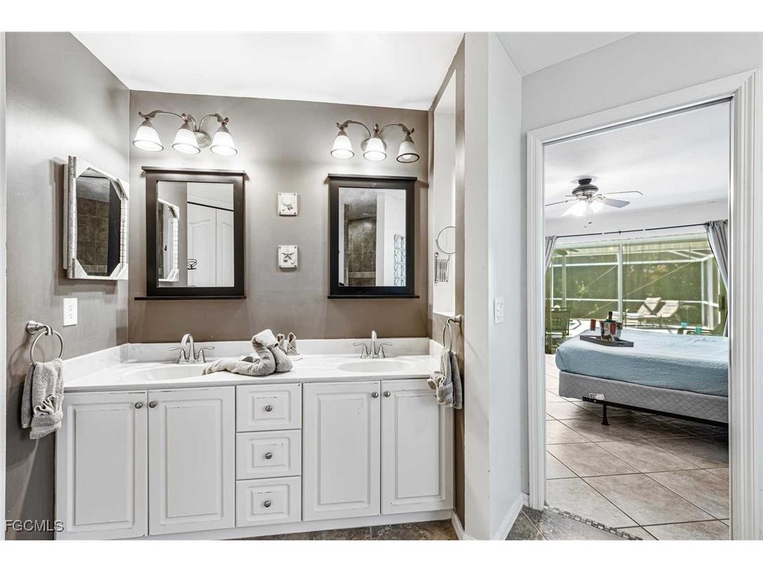 620 SE 21st Terrace Cape Coral FL 33990 2025010090 image12