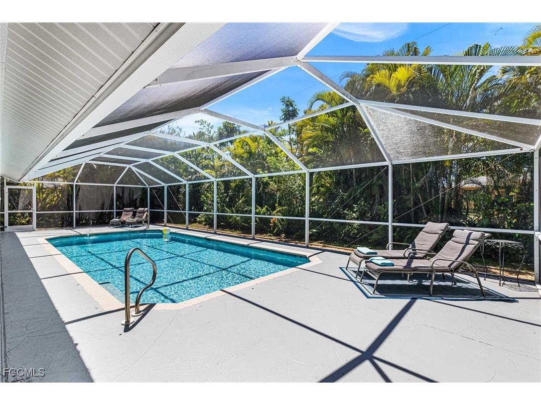 620 SE 21st Terrace Cape Coral FL 33990 2025010090 image17