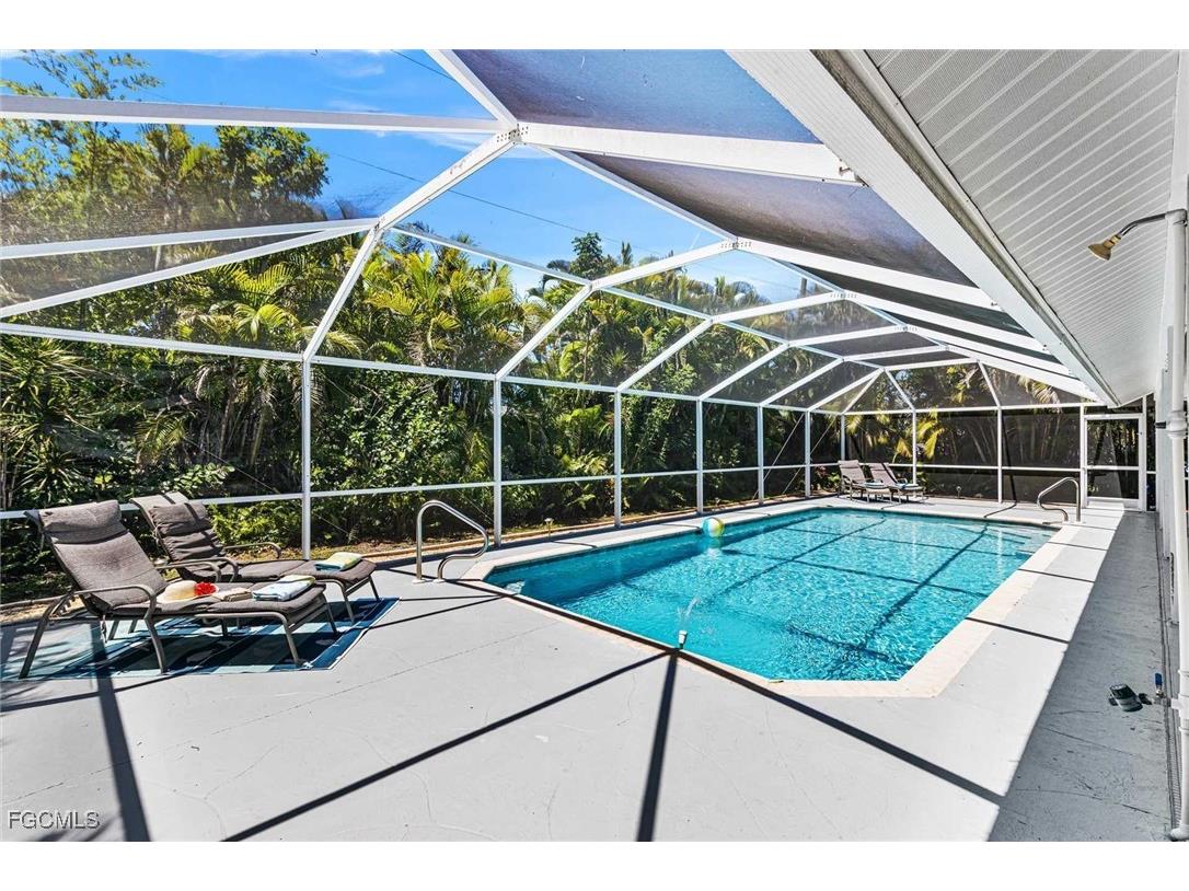 620 SE 21st Terrace Cape Coral FL 33990 2025010090 image18