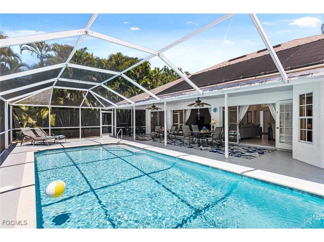 620 SE 21st Terrace Cape Coral FL 33990 2025010090 image2