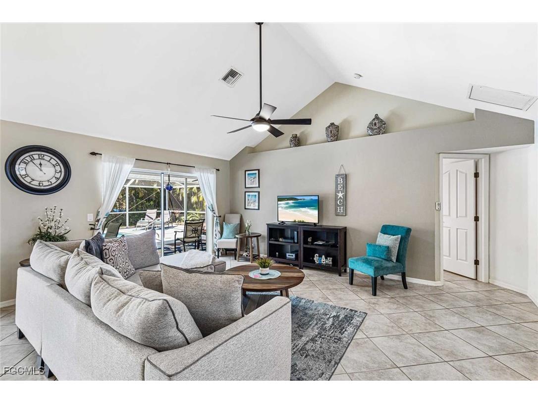 620 SE 21st Terrace Cape Coral FL 33990 2025010090 image24