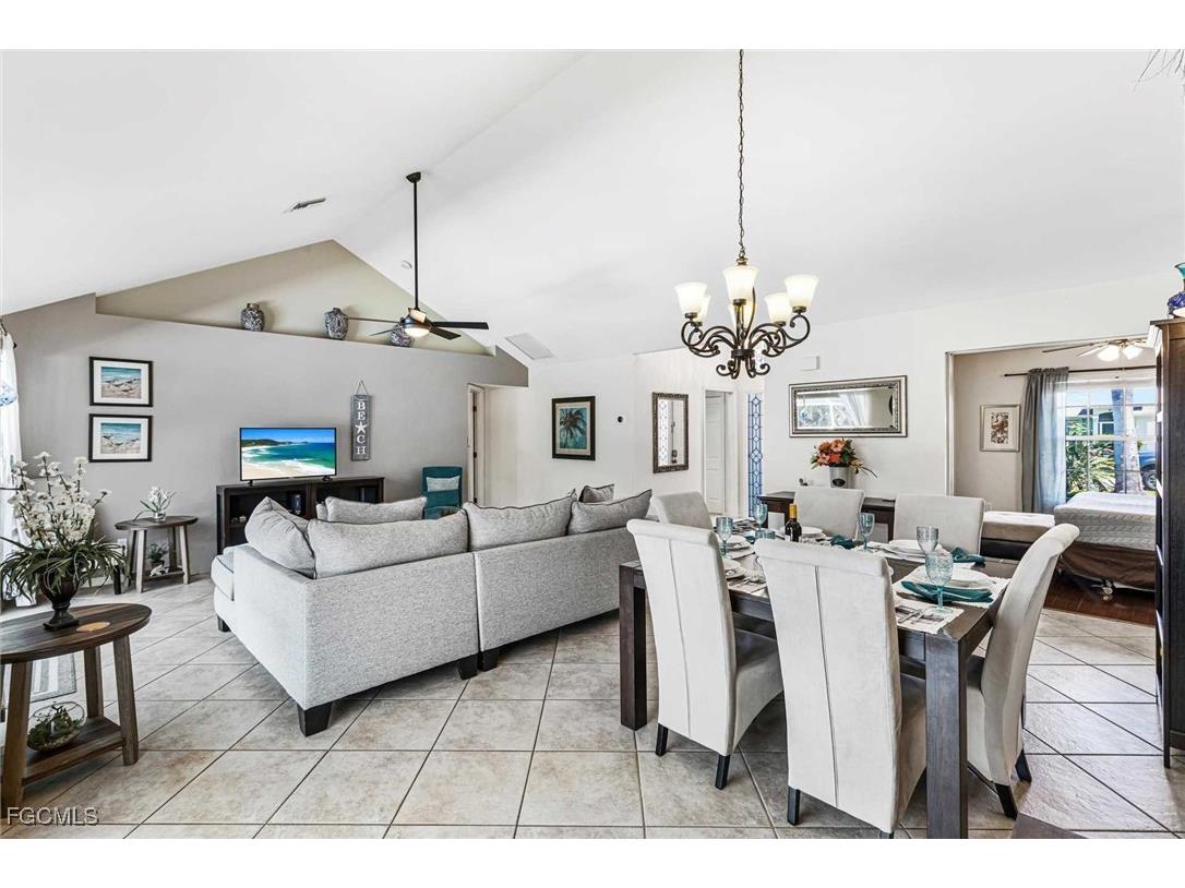 620 SE 21st Terrace Cape Coral FL 33990 2025010090 image28