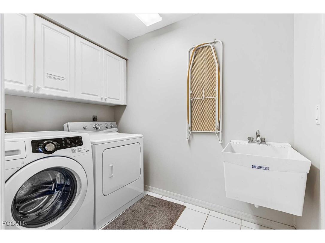 620 SE 21st Terrace Cape Coral FL 33990 2025010090 image29