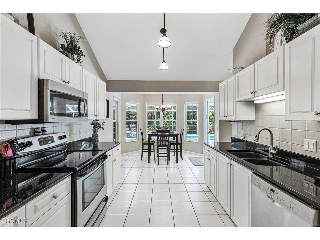 620 SE 21st Terrace Cape Coral FL 33990 2025010090 image7