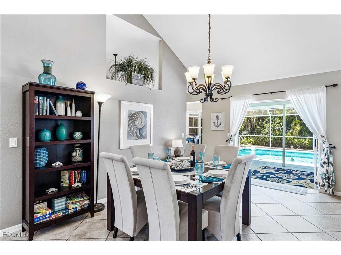 620 SE 21st Terrace Cape Coral FL 33990 2025010090 image8