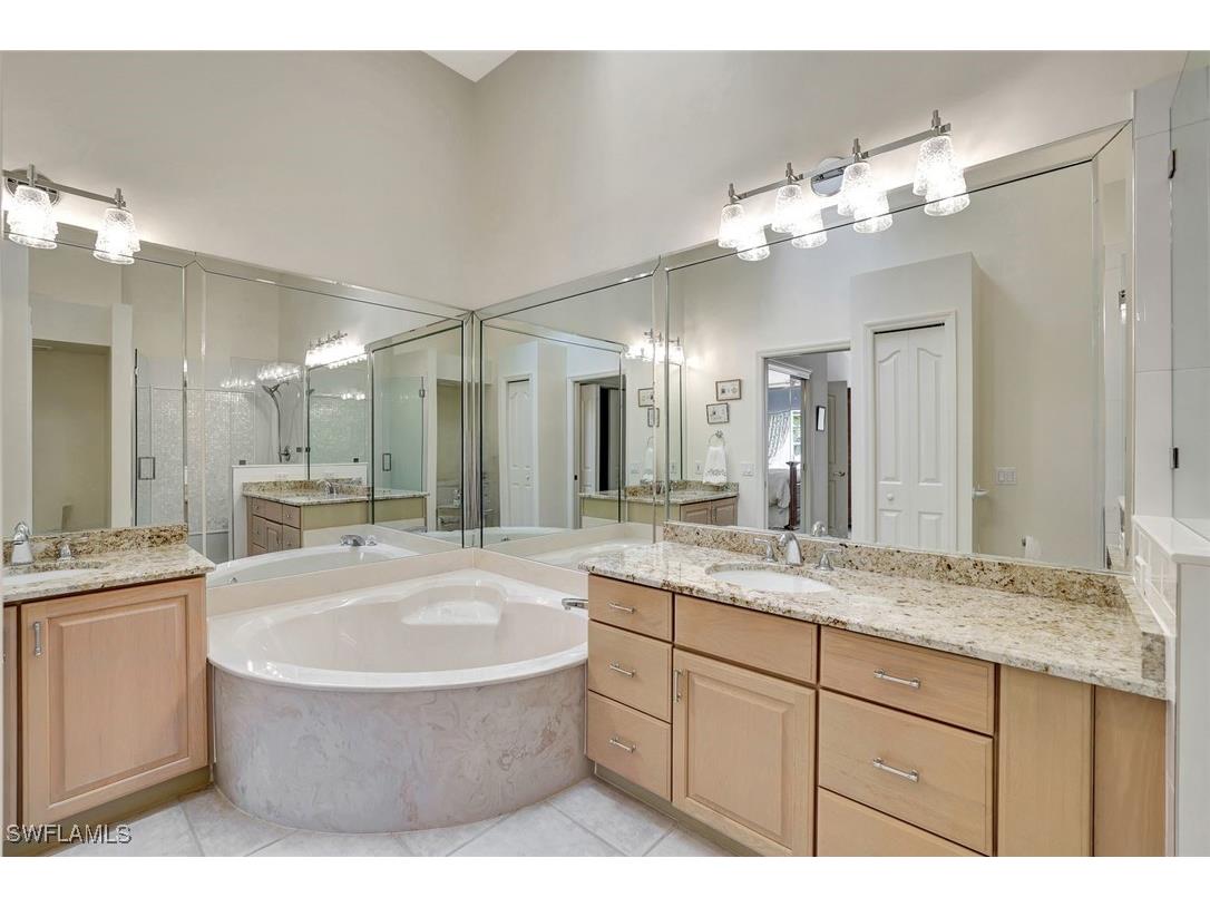 6200 Reserve Circle #404 Naples FL 34119 226002954 image22