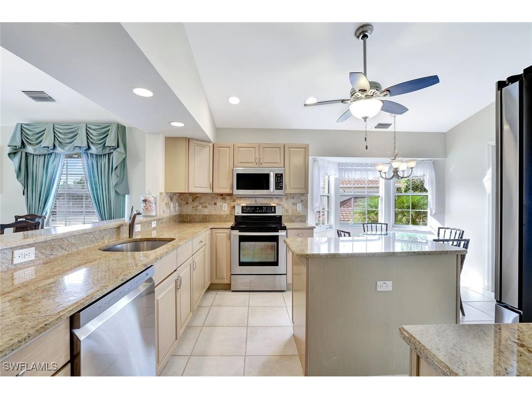 6200 Reserve Circle #404 Naples FL 34119 226002954 image9