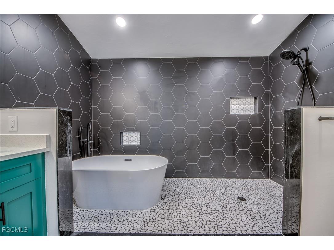 6205 Deer Run Fort Myers FL 33908 2026004925 image27