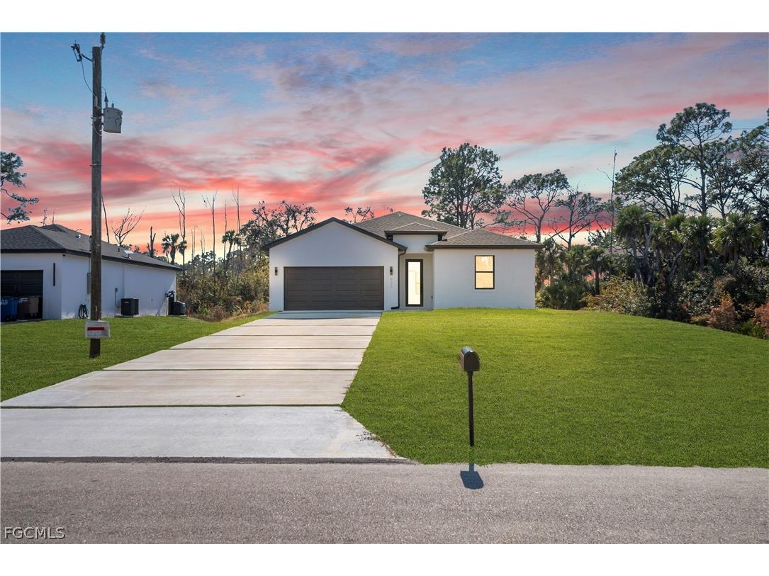 621 Greenbriar Boulevard Lehigh Acres FL 33972 2026007287 image1