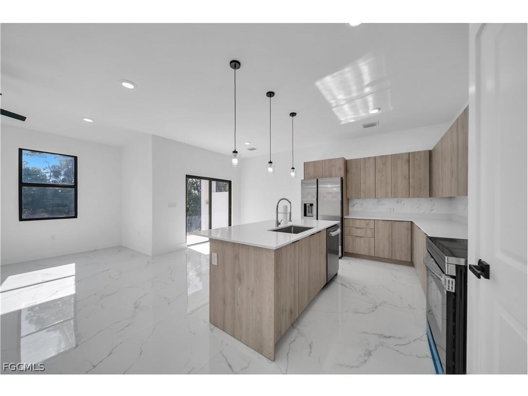 621 Greenbriar Boulevard Lehigh Acres FL 33972 2026007287 image18