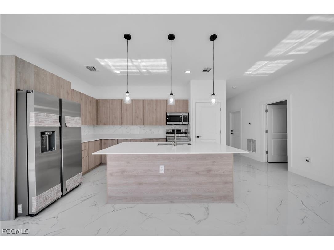 621 Greenbriar Boulevard Lehigh Acres FL 33972 2026007287 image20