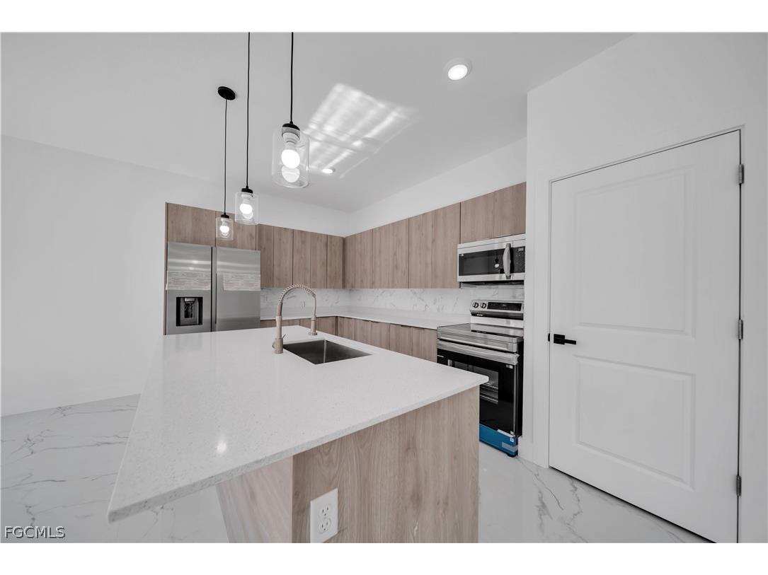 621 Greenbriar Boulevard Lehigh Acres FL 33972 2026007287 image21