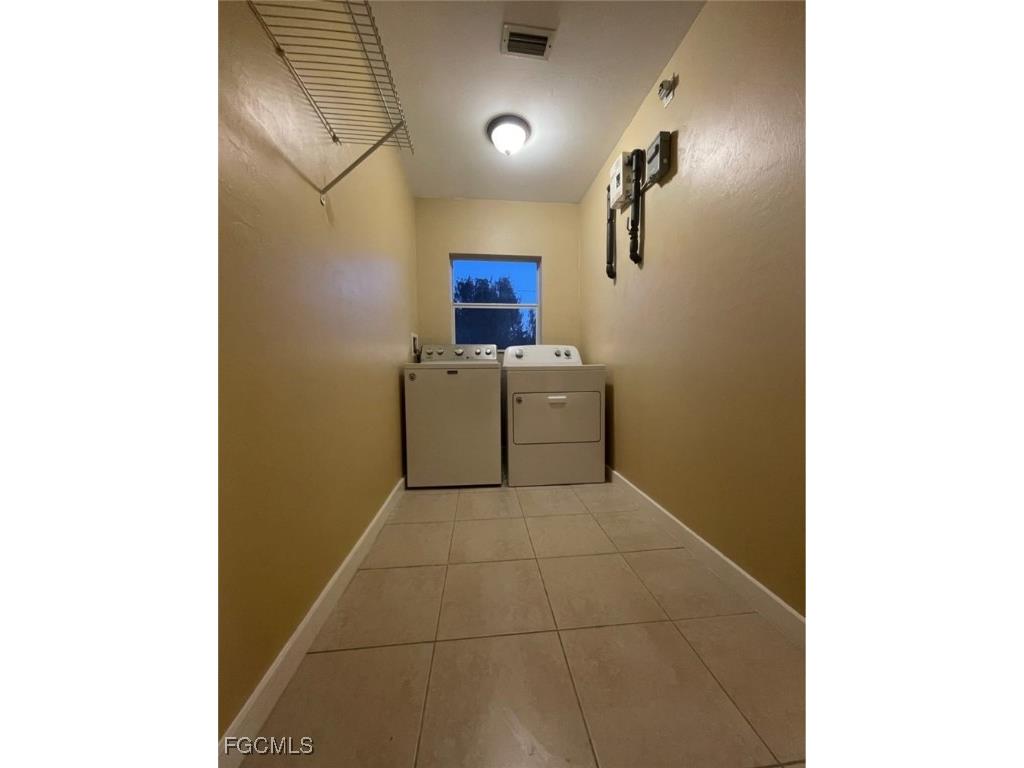 621 Joel Boulevard Lehigh Acres FL 33936 2025008829 image5