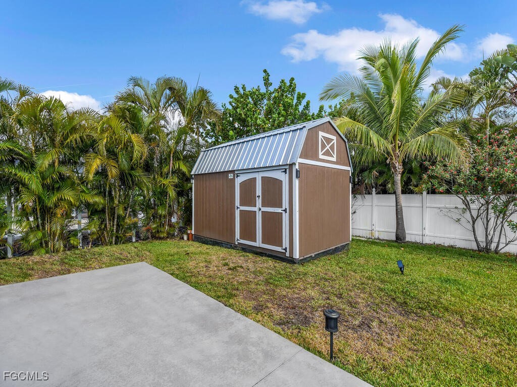 621 NW 28th Terrace Cape Coral FL 33993 2026003395 image23
