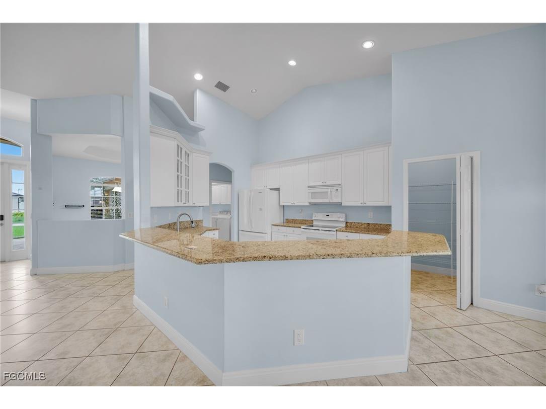 621 NW 37th Avenue Cape Coral FL 33993 2025012019 image21