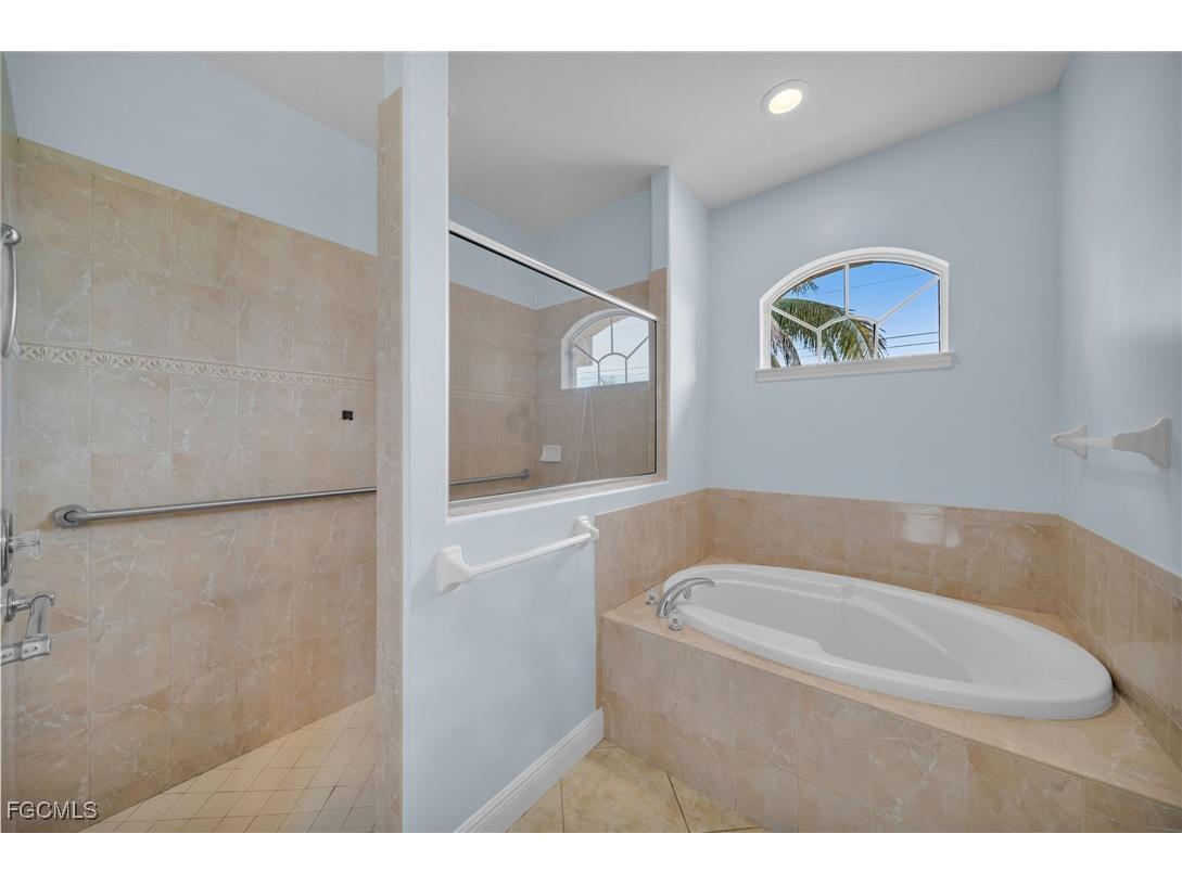 621 NW 37th Avenue Cape Coral FL 33993 2025012019 image26