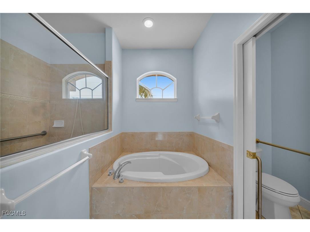 621 NW 37th Avenue Cape Coral FL 33993 2025012019 image27