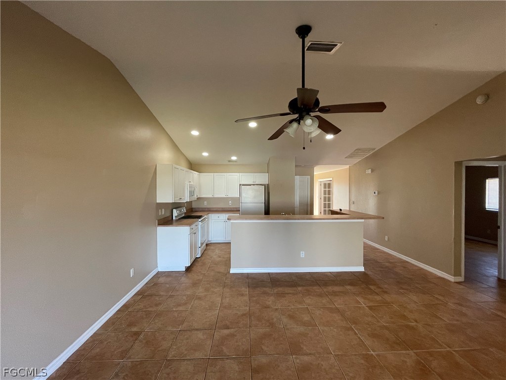 621 SE 46th Terrace Cape Coral FL 33904 2026011736 image10