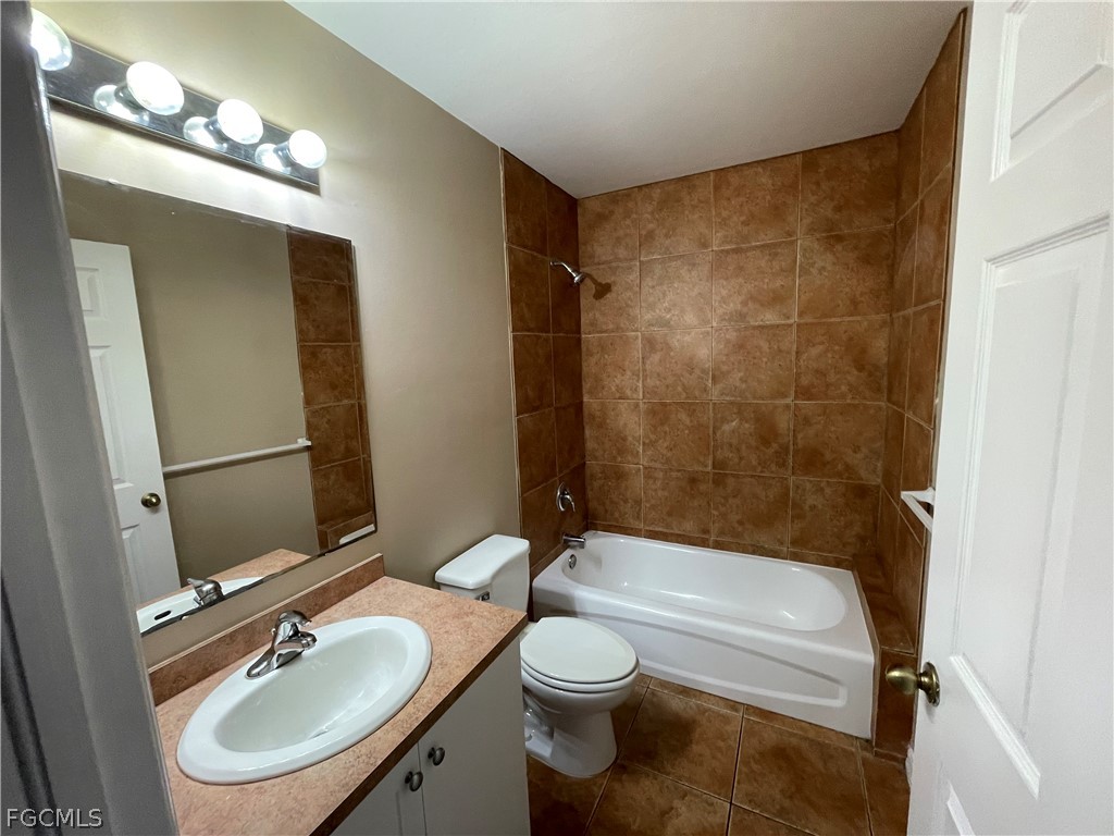 621 SE 46th Terrace Cape Coral FL 33904 2026011736 image17