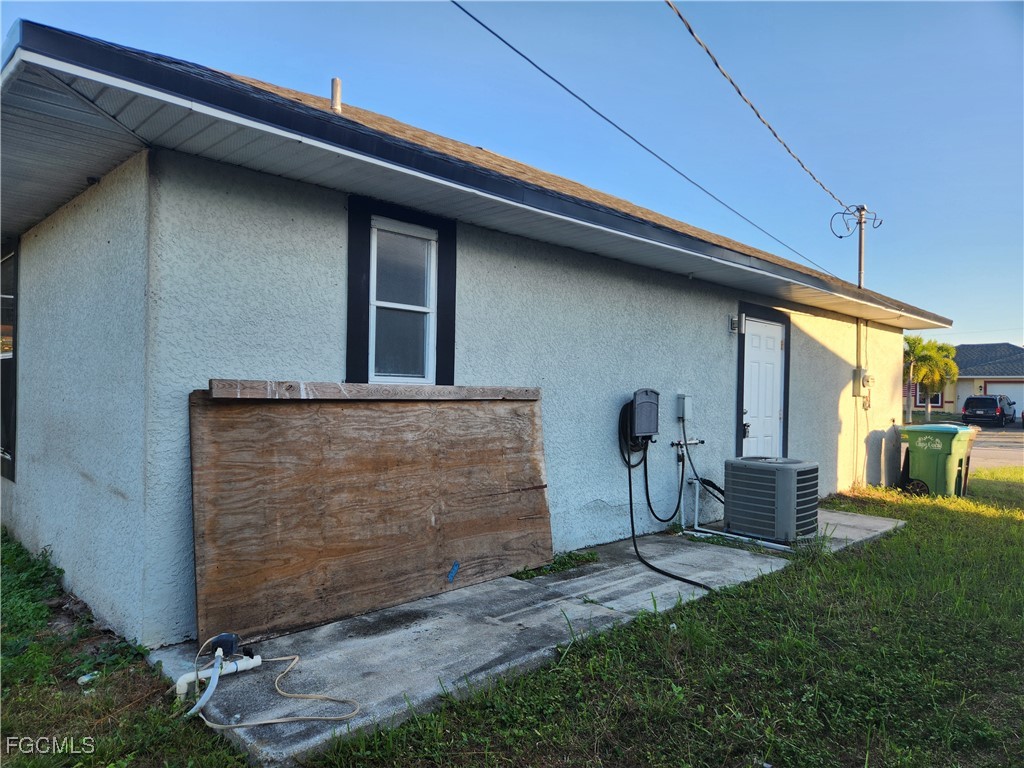 621 SW 21st Lane Cape Coral FL 33991 2025009123 image14