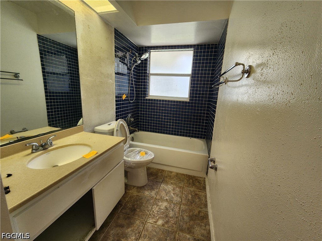 621 SW 21st Lane Cape Coral FL 33991 2025009123 image17
