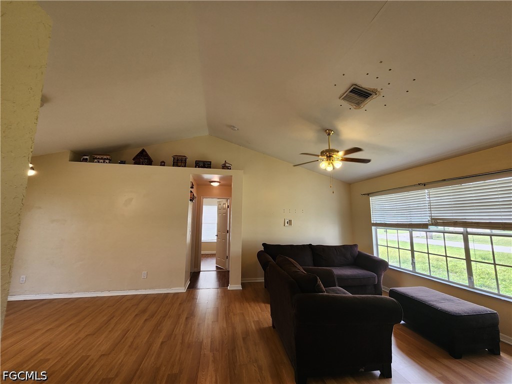 621 SW 21st Lane Cape Coral FL 33991 2025009123 image18
