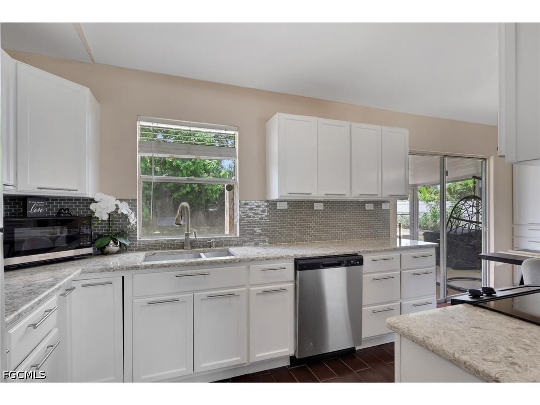 621 SW 29th Terrace Cape Coral FL 33914 2026025220 image7
