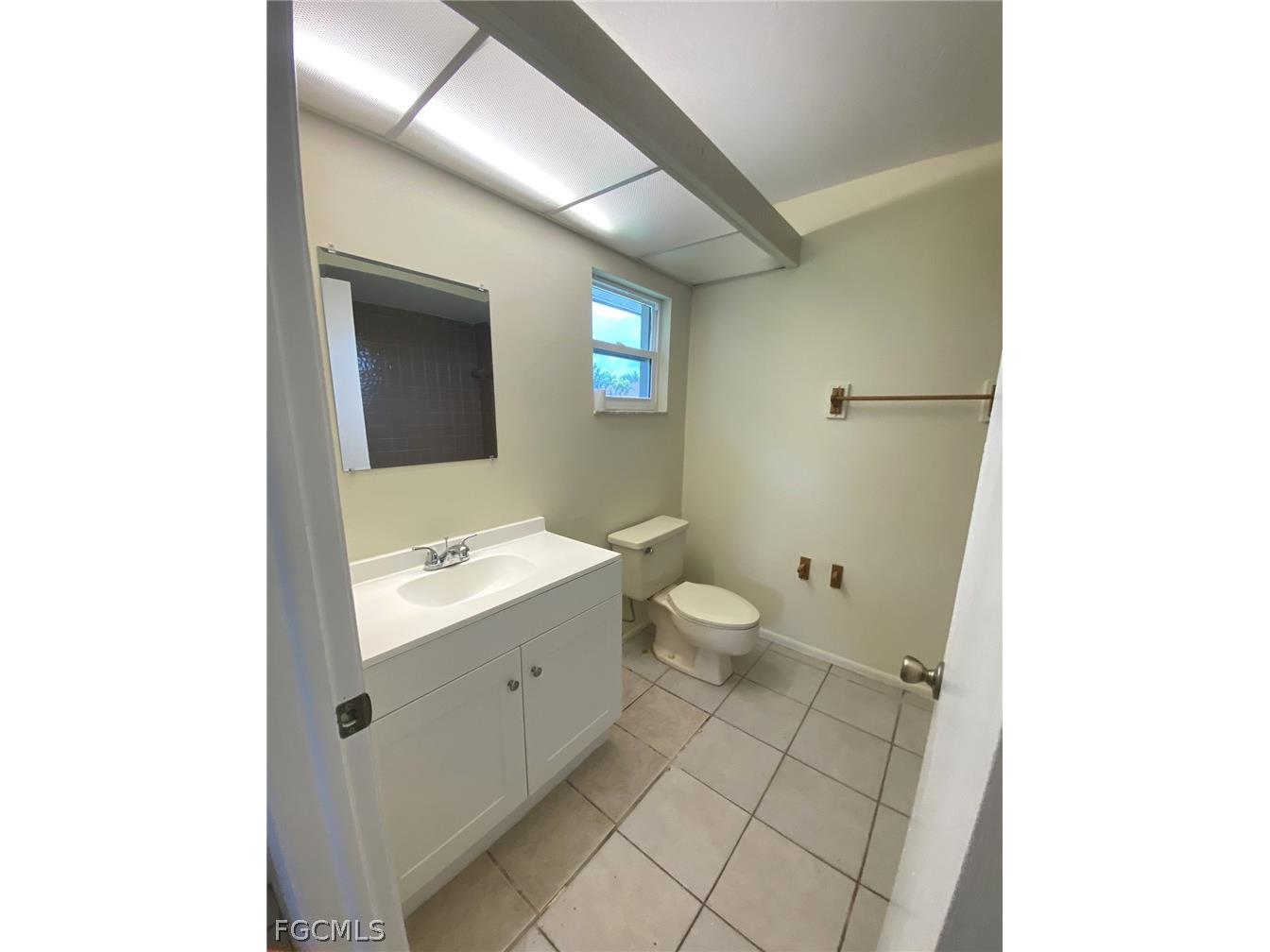 621 SW 3rd Street Cape Coral FL 33991 2026013484 image13