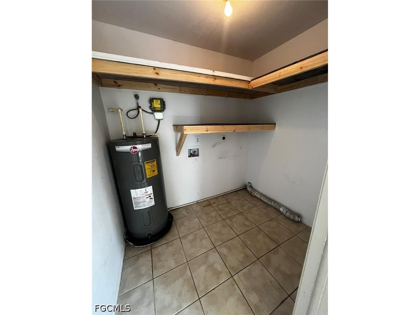 621 SW 3rd Street Cape Coral FL 33991 2026013484 image17