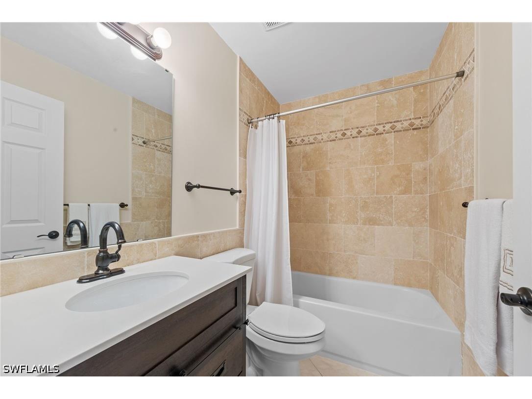 621 Squire Circle #204 Naples FL 34104 226019422 image13