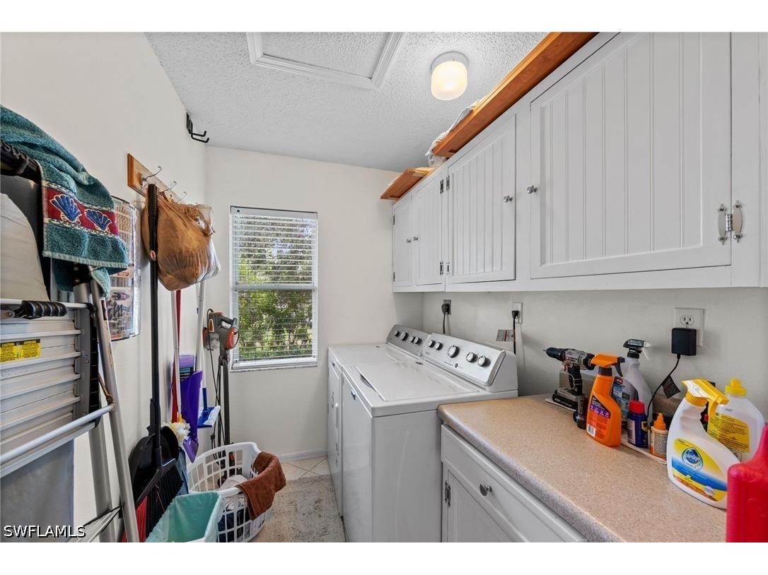 621 Squire Circle #204 Naples FL 34104 226019422 image16