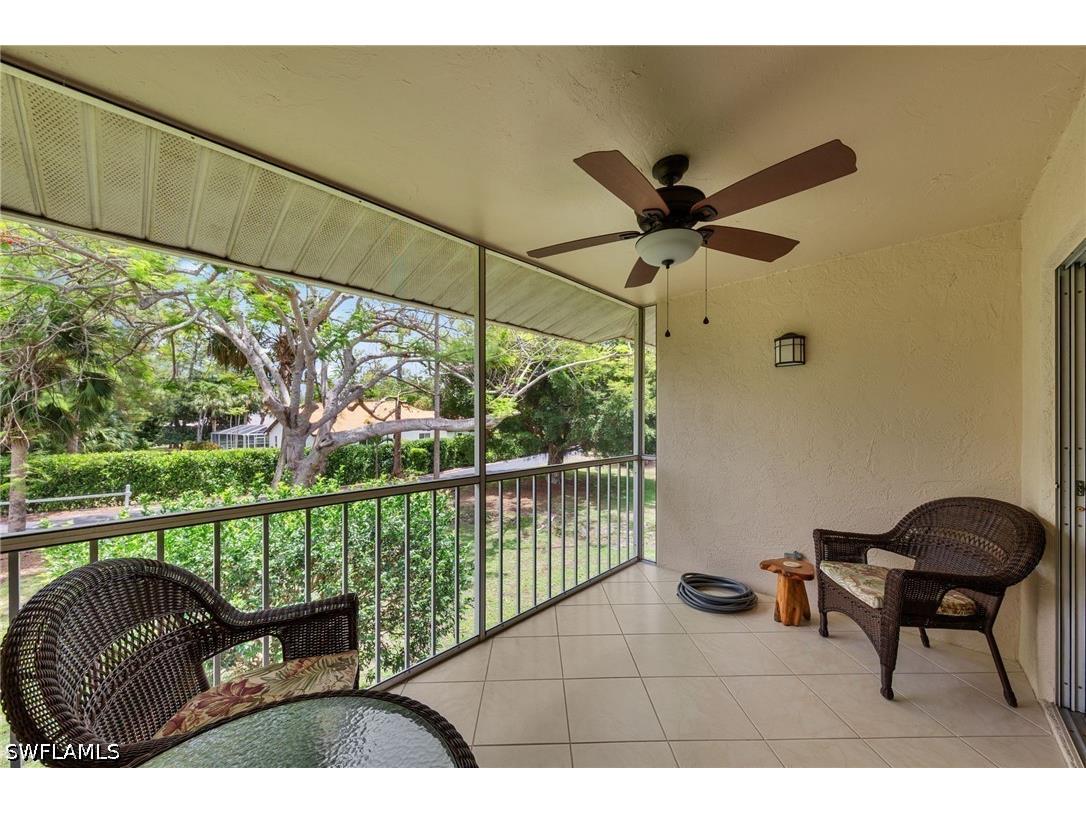 621 Squire Circle #204 Naples FL 34104 226019422 image17