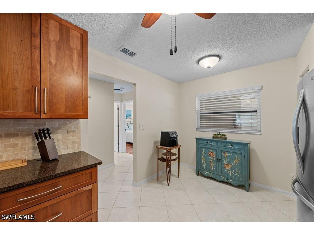 621 Squire Circle #204 Naples FL 34104 226019422 image4