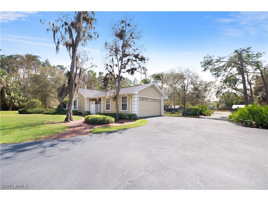 6210 Napa Woods Way Naples FL 34116 224018223 image1