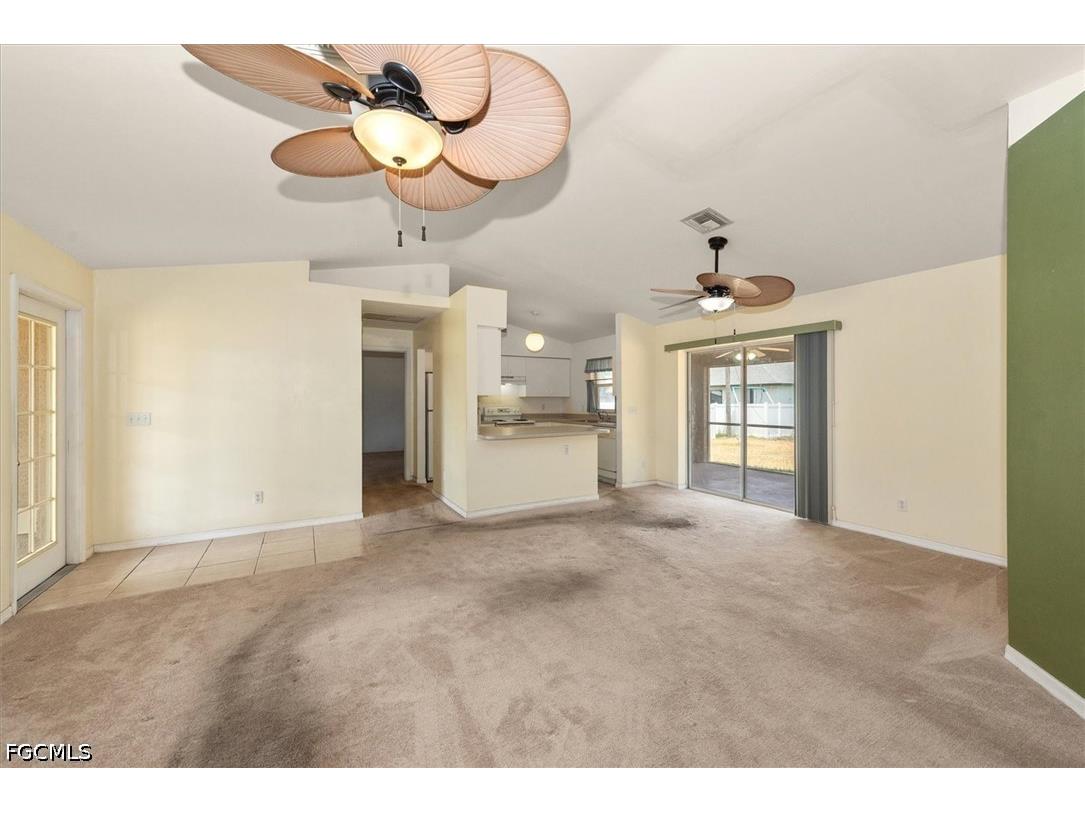 6211 Castlewood Circle Fort Myers FL 33905 2026020080 image10