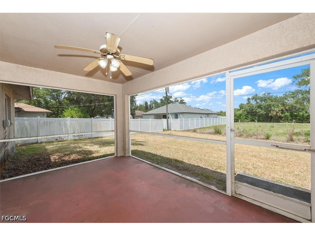 6211 Castlewood Circle Fort Myers FL 33905 2026020080 image12