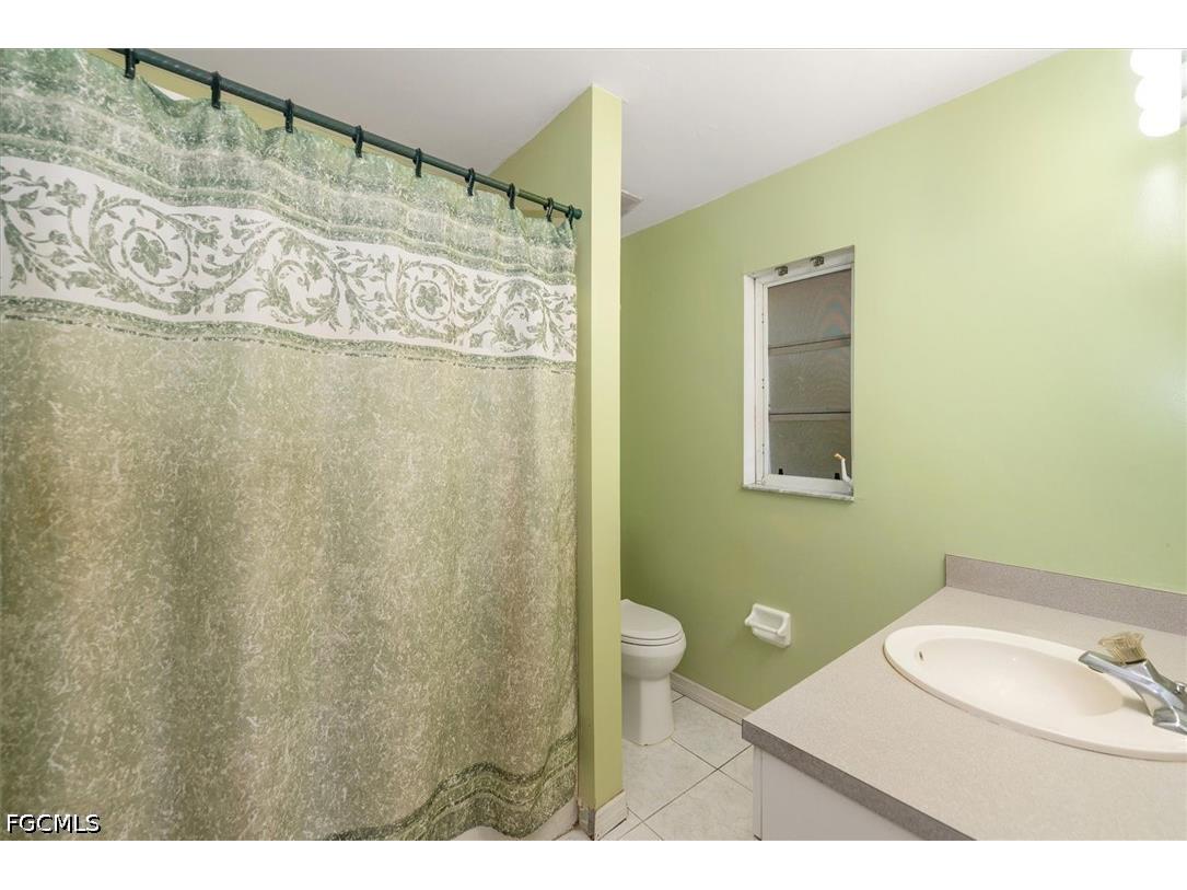 6211 Castlewood Circle Fort Myers FL 33905 2026020080 image16