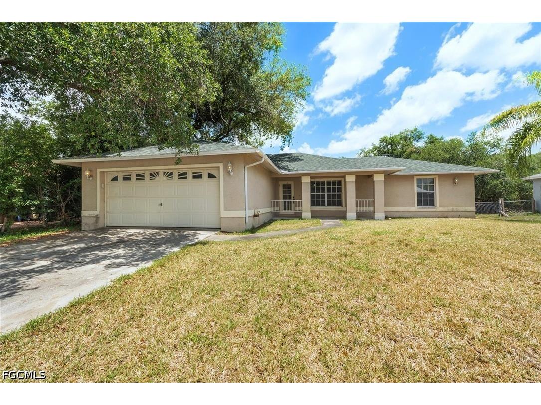 6211 Castlewood Circle Fort Myers FL 33905 2026020080 image3