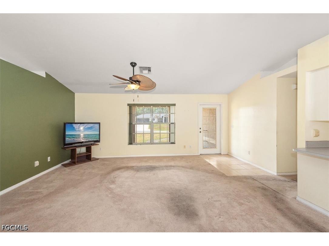 6211 Castlewood Circle Fort Myers FL 33905 2026020080 image4