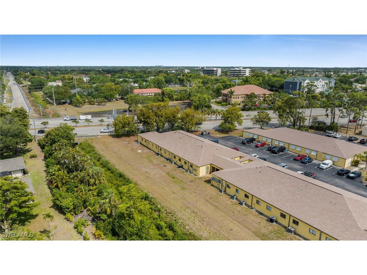 6214 Presidential Court #G Fort Myers FL 33919 225041451 image1