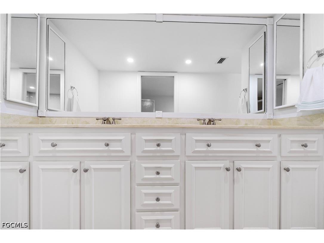 6216 Cougar Run #202 Fort Myers FL 33908 2025022988 image23