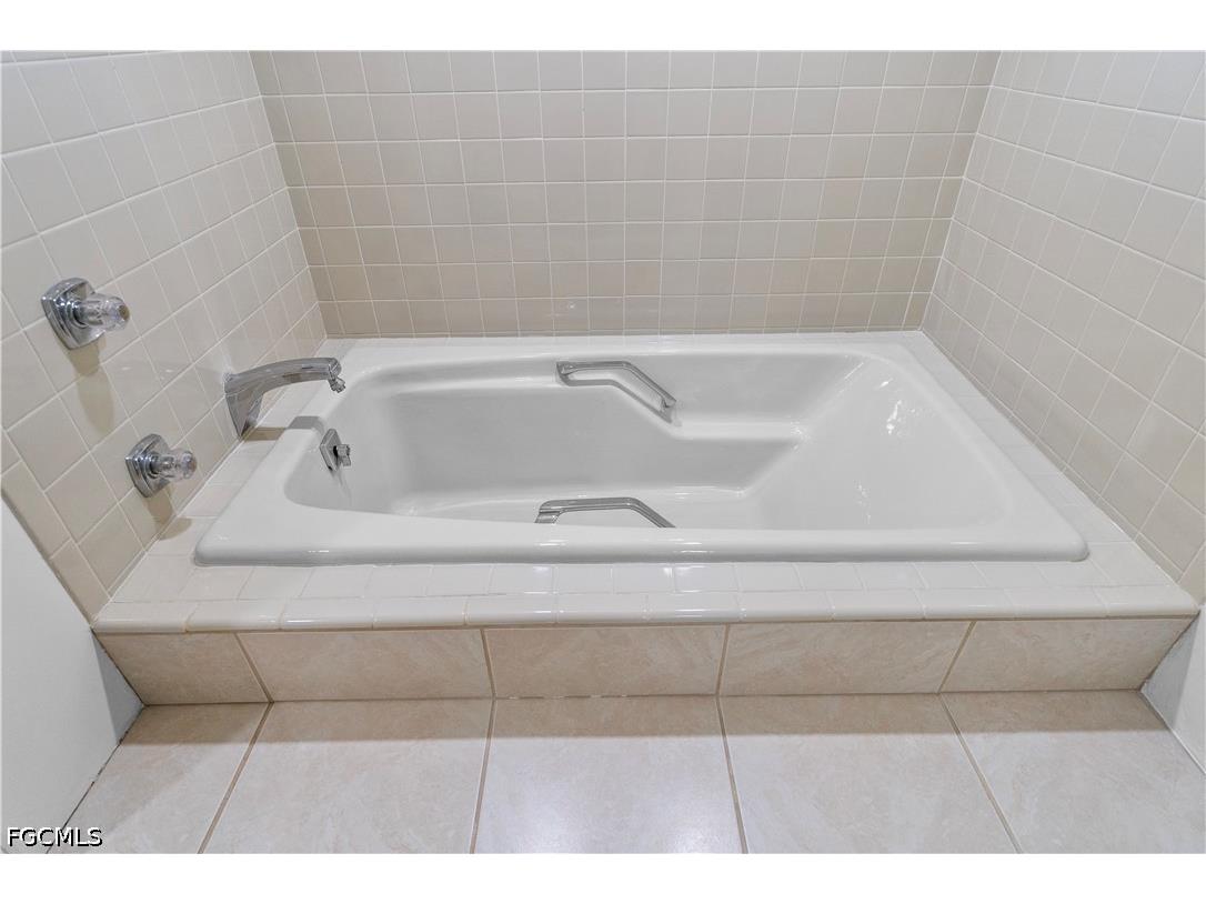 6216 Cougar Run #202 Fort Myers FL 33908 2025022988 image27