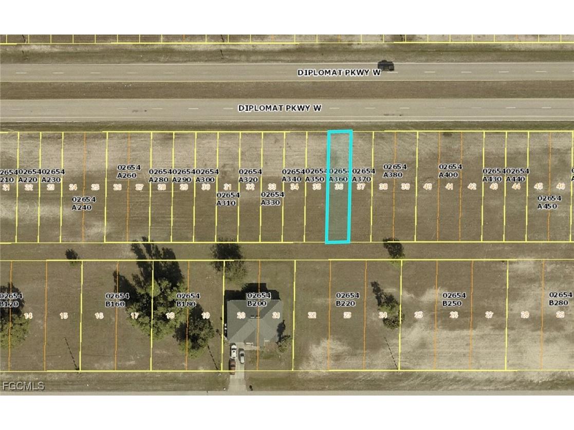 622 Diplomat Parkway W Cape Coral FL 33993 2025014566 image1