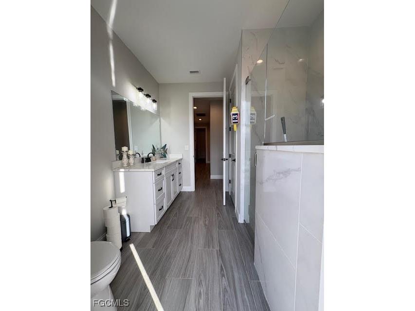 622 NW 38th Place Cape Coral FL 33993 2025024008 image28