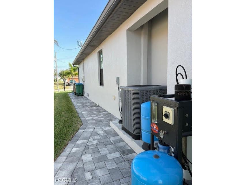 622 NW 38th Place Cape Coral FL 33993 2025024008 image44