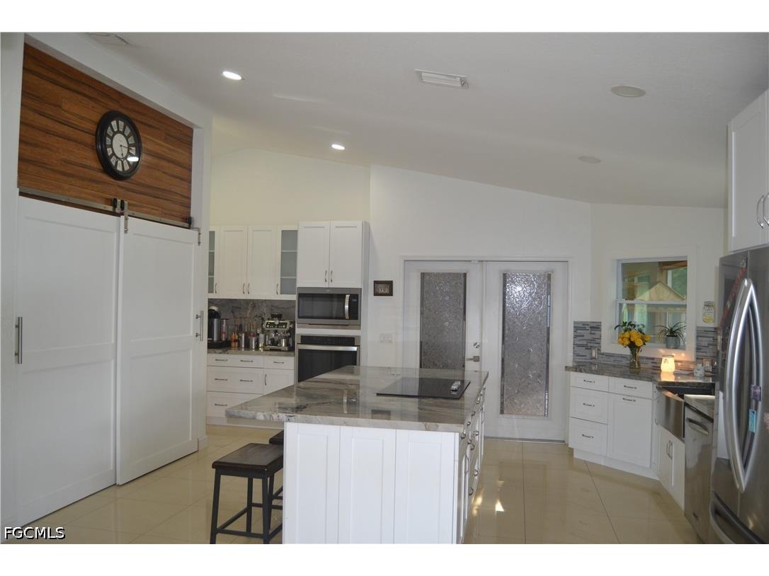 622 SE 10th Avenue Cape Coral FL 33990 2026021070 image11