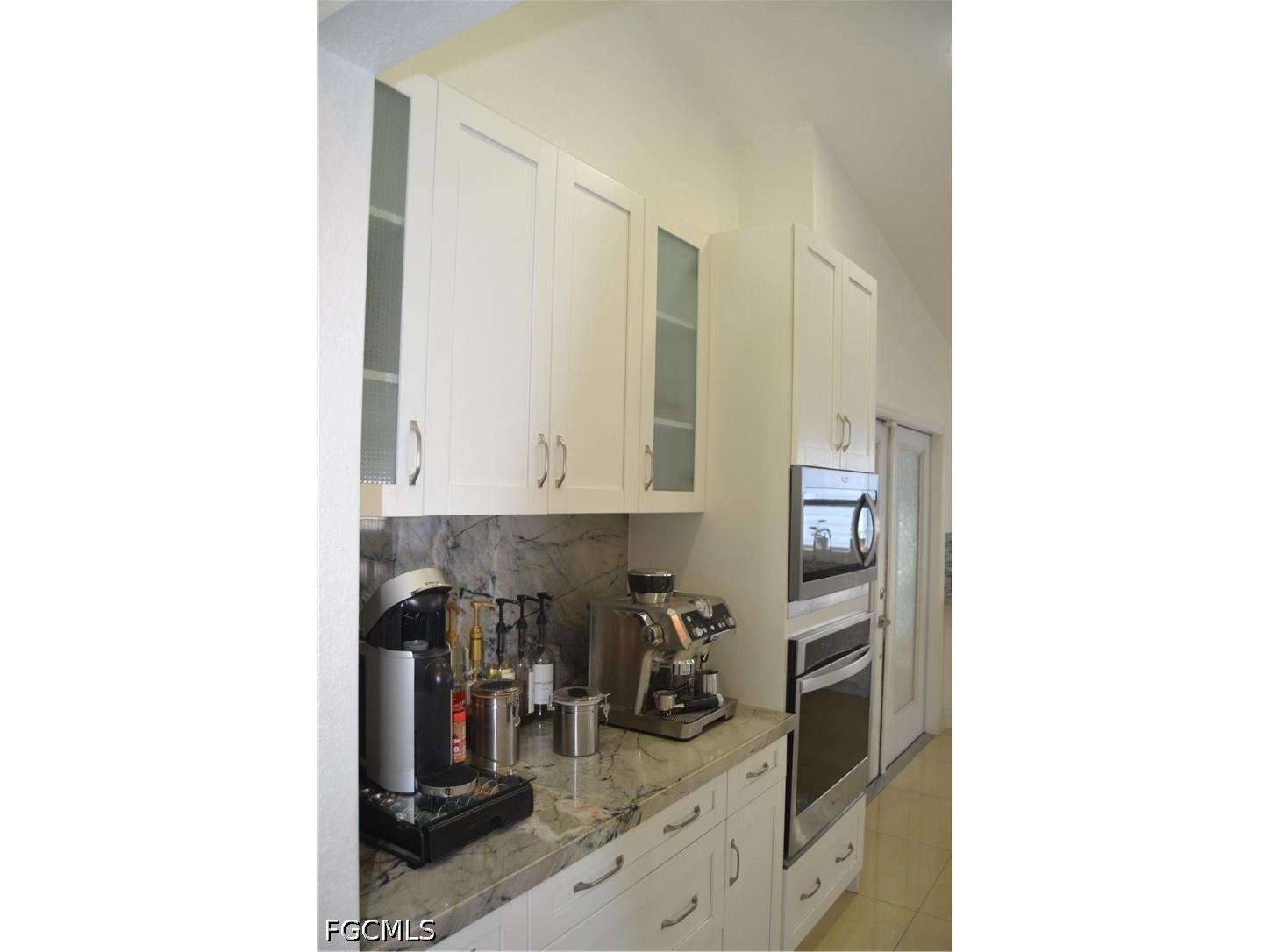 622 SE 10th Avenue Cape Coral FL 33990 2026021070 image12