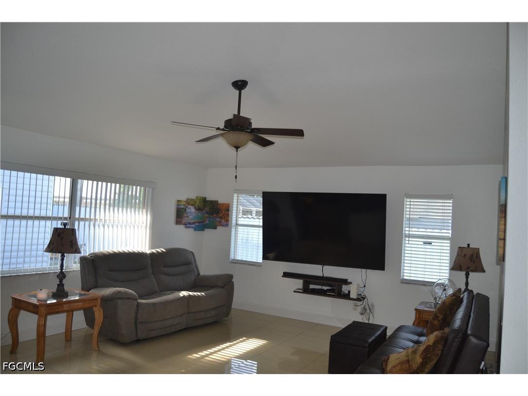 622 SE 10th Avenue Cape Coral FL 33990 2026021070 image15