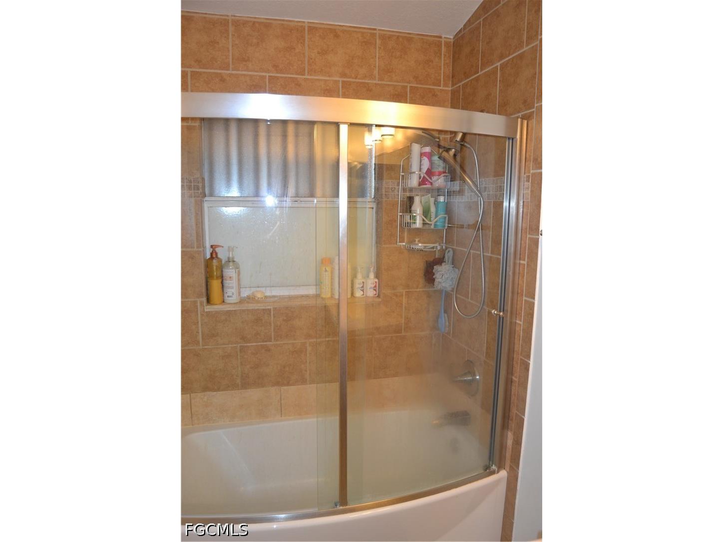 622 SE 10th Avenue Cape Coral FL 33990 2026021070 image24