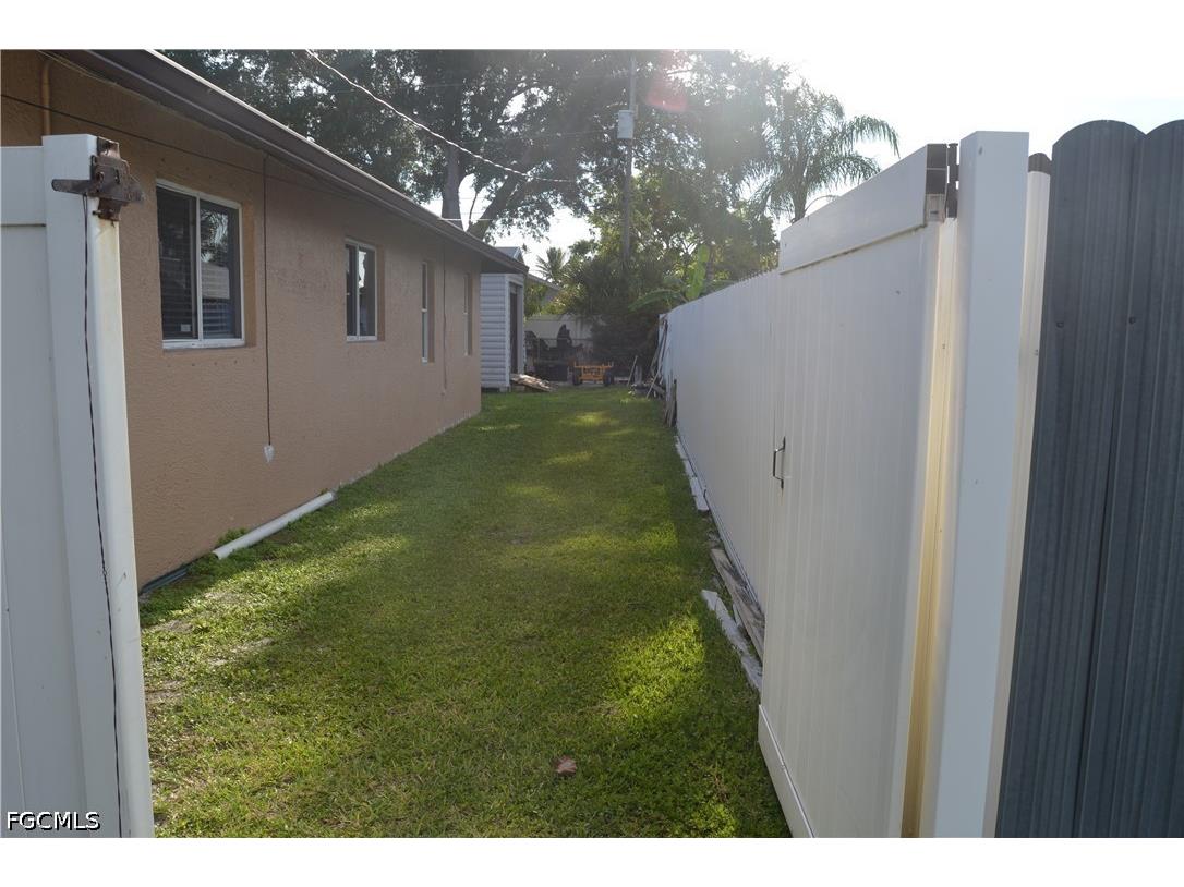 622 SE 10th Avenue Cape Coral FL 33990 2026021070 image44